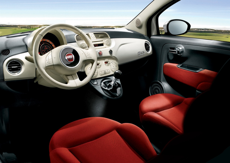 Illustration for article titled Fiat 500 Rolls Out in Europe, Bristling with Tech Goodness